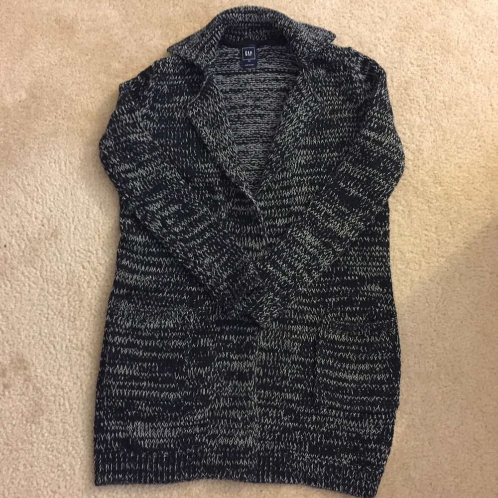 Gap sweater new without tag